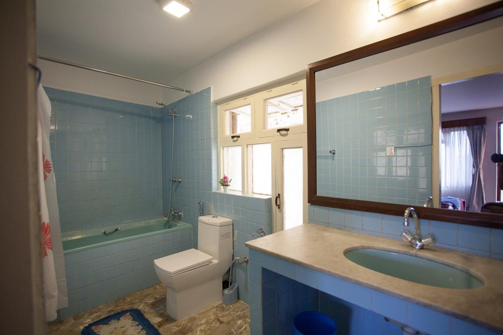 Maya Guest House Thimi Екстериор снимка